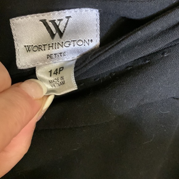LIKE NEW BLACK WORTHING SKIRT SIZE 14P - Picture 3 of 7